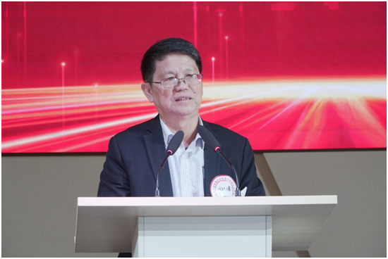 海南省宋慶齡宋耀如研究會(huì)會(huì)長陳封椿致辭。符敦孝攝